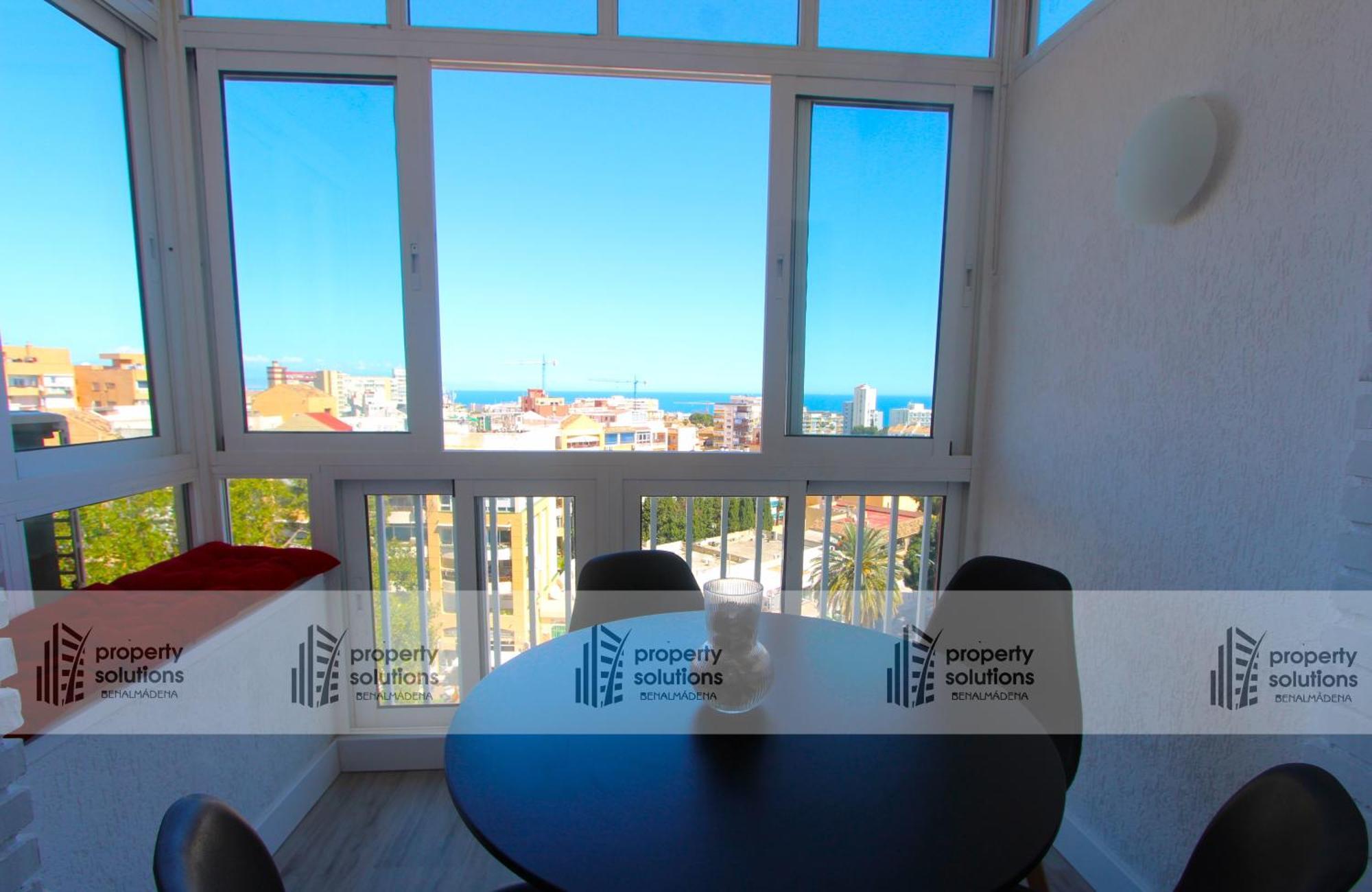 714 Iris Apartamento - Vista Al Mar - Cerca De Tren, Restaurantes, Tiendas - Playa A 10 Min Caminando 贝纳尔马德纳 外观 照片